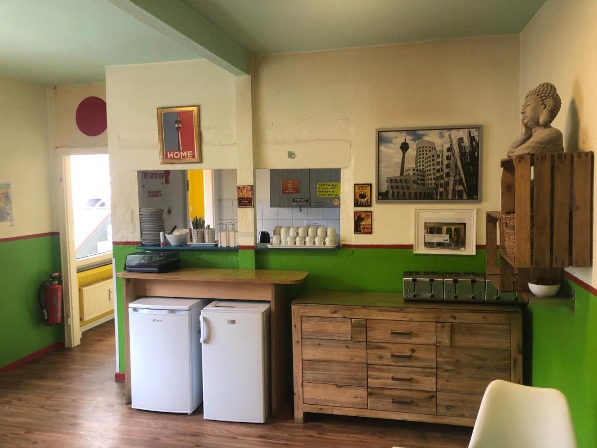 Backpackers Duesseldorf - Self Check-In Hostel Ngoại thất bức ảnh