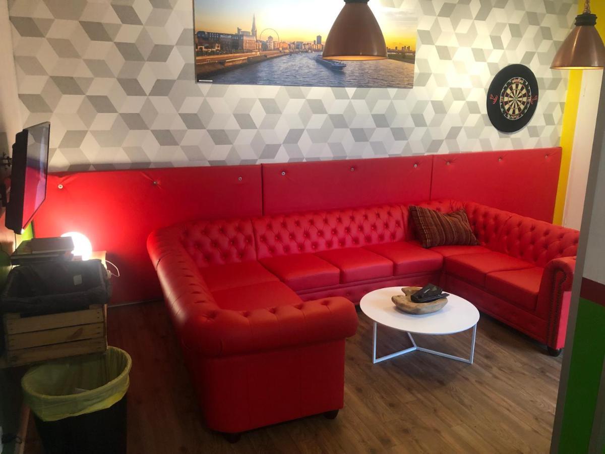 Backpackers Duesseldorf - Self Check-In Hostel Ngoại thất bức ảnh