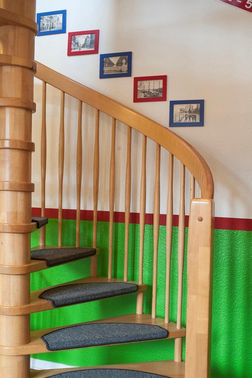 Backpackers Duesseldorf - Self Check-In Hostel Ngoại thất bức ảnh